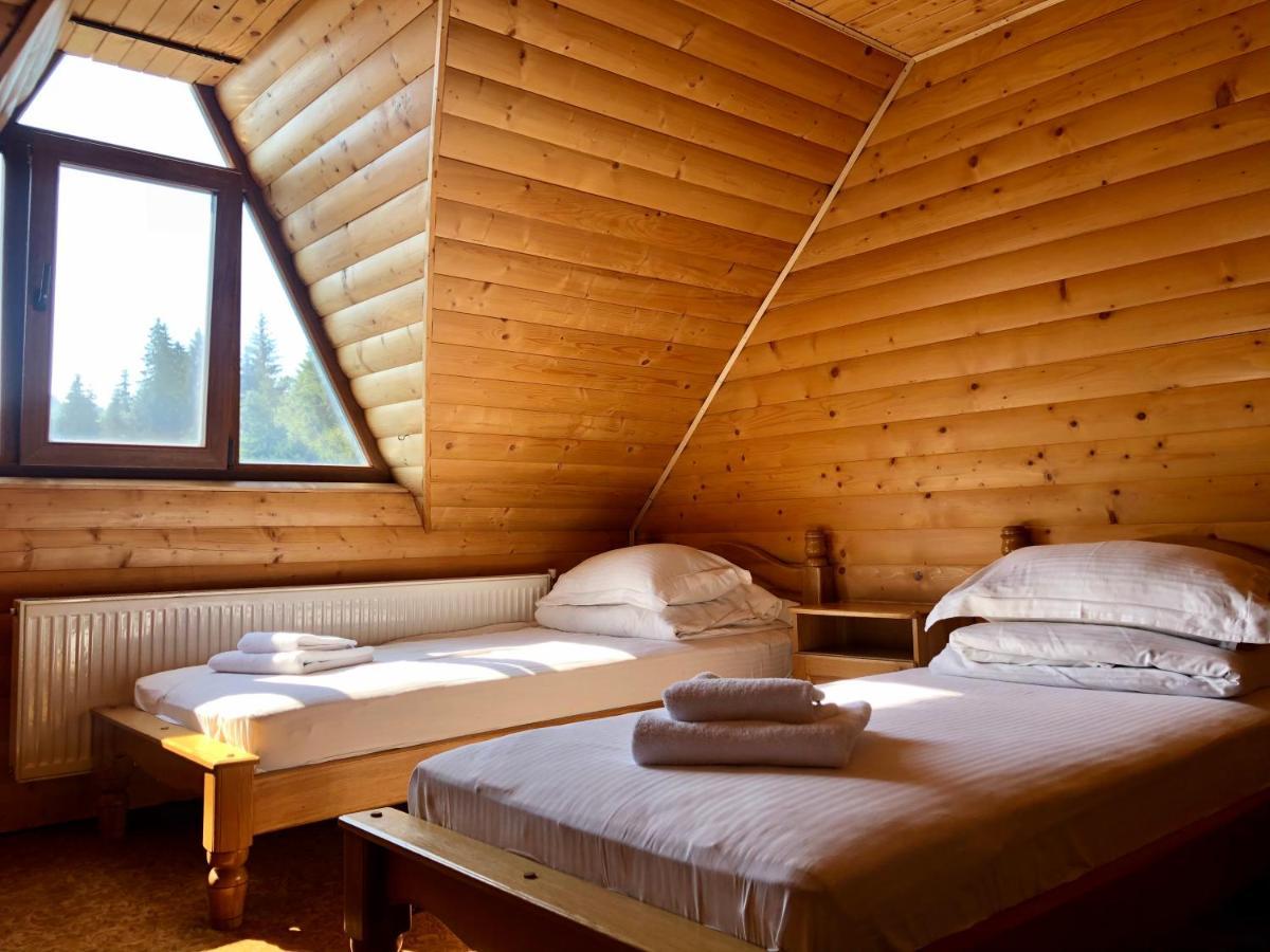 La Кrechunu Hotel Boekovel Buitenkant foto