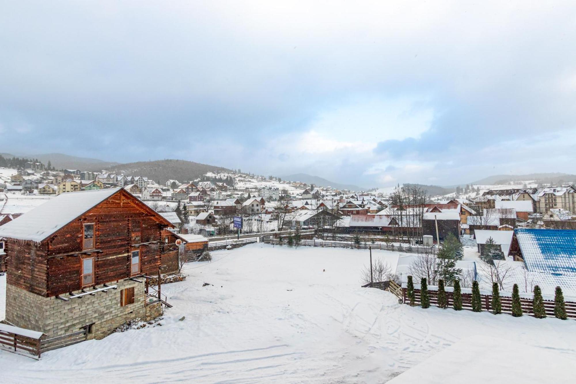 La Кrechunu Hotel Boekovel Buitenkant foto