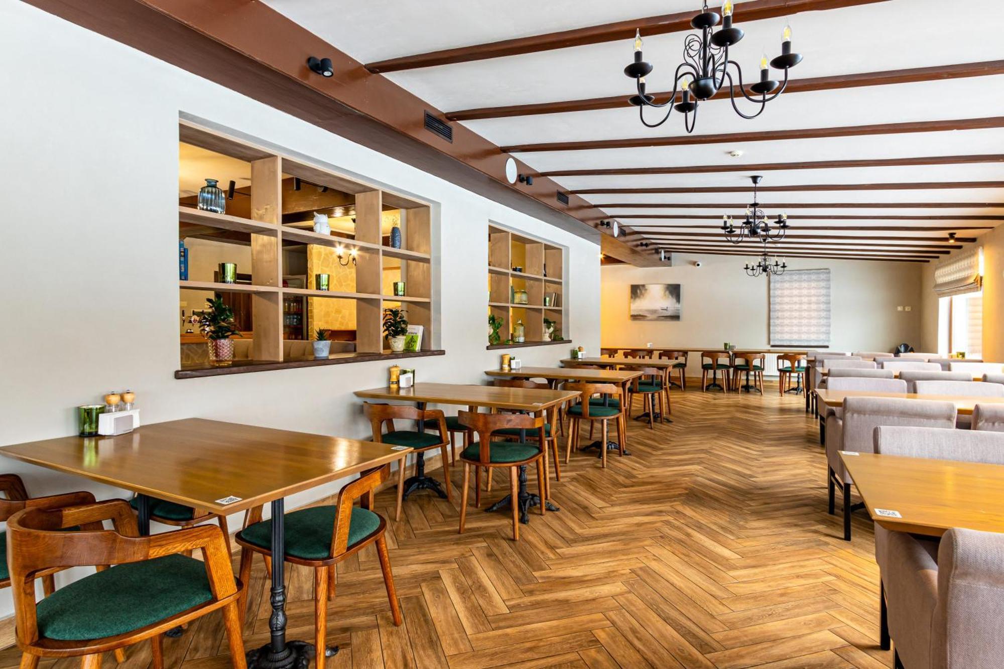 La Кrechunu Hotel Boekovel Buitenkant foto