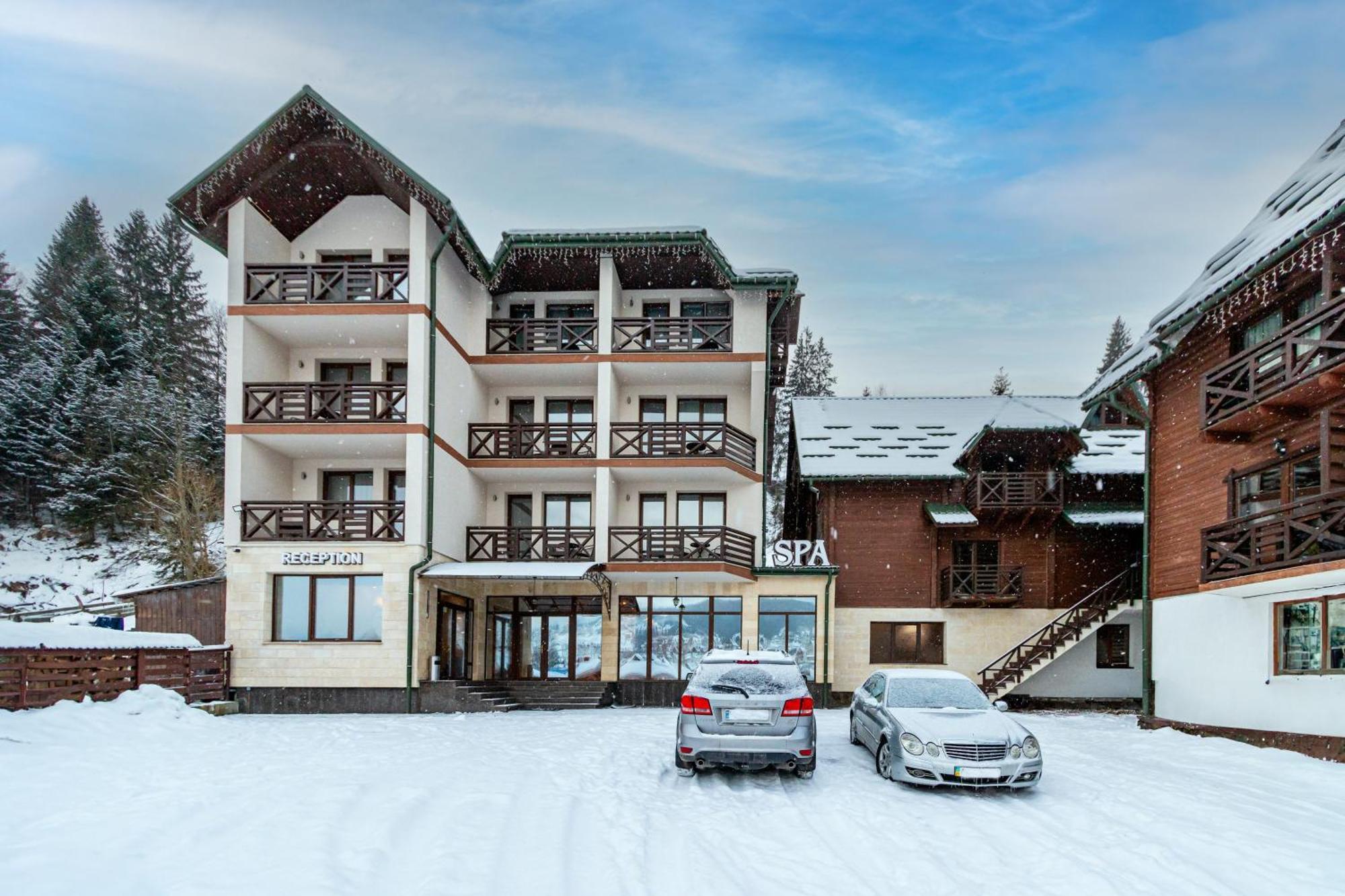 La Кrechunu Hotel Boekovel Buitenkant foto