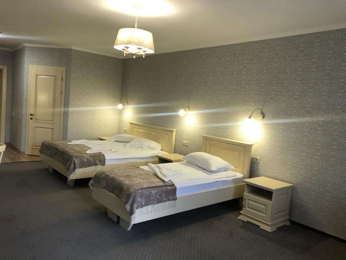 La Кrechunu Hotel Boekovel Buitenkant foto
